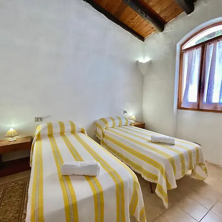 Nura's - Paola Vista Mare Valledoria